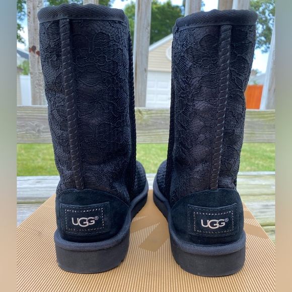 Used Uggs - Picture 2 of 9